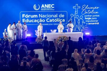 ANEC lança obra histórica e reforça legado de 80 anos da educação católica no Brasil